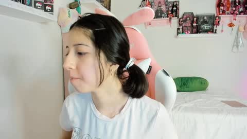 cherrycute666 online show from December 8, 2024, 8:41 am