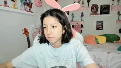 cherrycute666 online show from March 9, 2026, 3:43 am