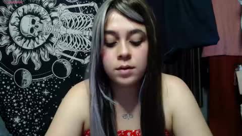 cherrypeach_ online show from October 2, 2025, 5:58 am