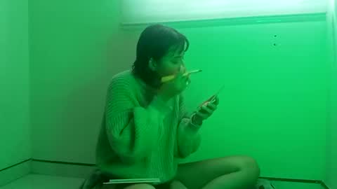 Snapshot of cherrywitchy chatting on December 22, 2024, 10:04 pm Cherry online show from December 22, 2024, 10:04 pm