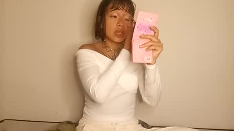 Snapshot of cherrywitchy chatting on January 2, 2025, 11:06 pm Cherry online show from January 2, 2025, 11:06 pm