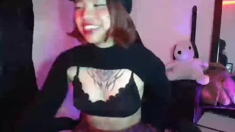 Snapshot of cherrywitchy chatting on February 19, 2025, 6:55 am Cherry online show from February 19, 2025, 6:55 am