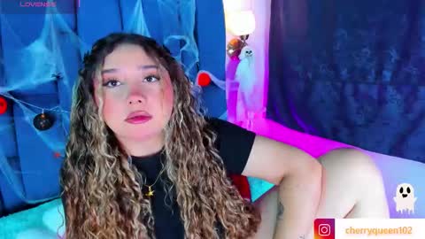 Snapshot of cherryyquen chatting on October 17, 2025, 8:00 pm Cherry Queen online show from October 17, 2025, 8:00 pm