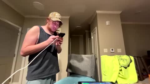 chevycamaro1978 online show from December 31, 2024, 6:48 am