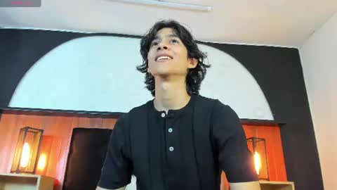 Snapshot of cheys_mast chatting on June 25, 2026, 8:24 pm Cheys online show from June 25, 2026, 8:24 pm