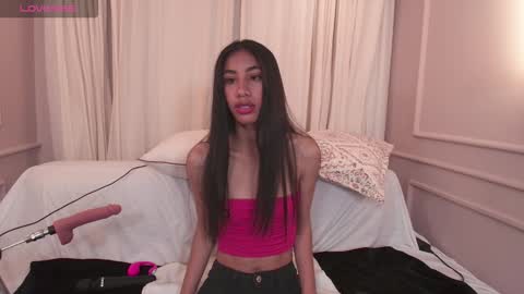 Snapshot of chiara_evanns chatting on September 21, 2025, 8:05 am Caro  online show from September 21, 2025, 8:05 am