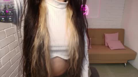 Chiara  online show from December 23, 2024, 4:22 am