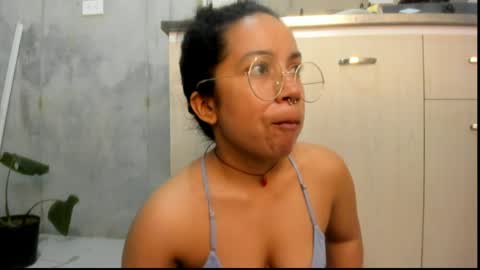 Chiara fustox online show from May 4, 2026, 9:38 am