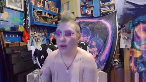 Snapshot of chiaroscurosiren chatting on December 14, 2025, 6:19 am CurvySiren online show from December 14, 2025, 6:19 am