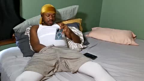 Snapshot of chicagothirdleg chatting on March 16, 2026, 5:06 pm Que online show from March 16, 2026, 5:06 pm