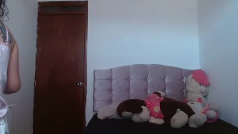 Snapshot of chicarita_fire chatting on November 14, 2025, 12:26 pm Channel Fire online show from November 14, 2025, 12:26 pm