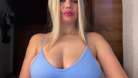 sexypau online show from November 22, 2025, 10:09 pm