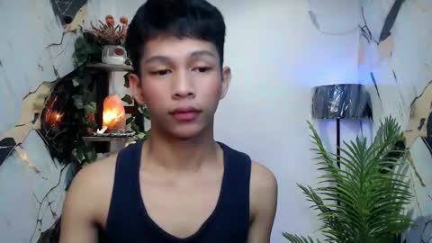 chick_renz online show from October 10, 2025, 5:34 pm