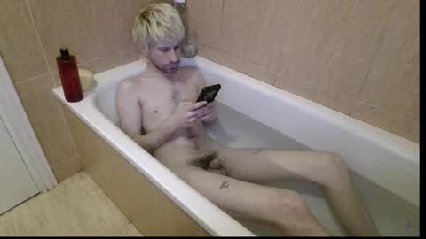 Snapshot of chico21__ chatting on January 31, 2026, 7:11 pm chico21__ online show from January 31, 2026, 7:11 pm