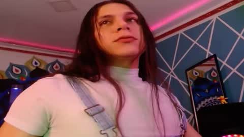 chico_explosivo online show from December 1, 2025, 1:21 am