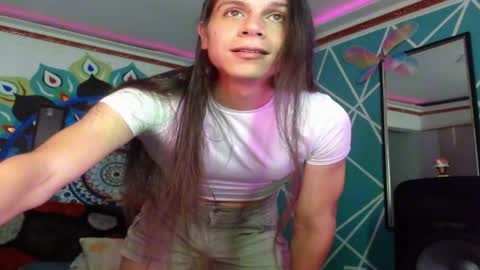chico_explosivo online show from May 1, 2026, 2:49 am