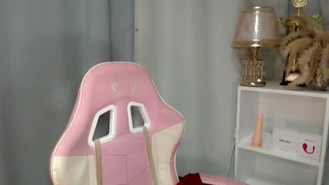 CRISTINE3. online show from May 3, 2026, 4:29 am