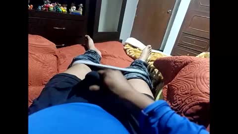 chikis230588 online show from November 28, 2025, 9:01 am