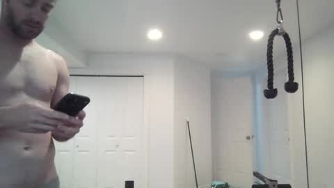 chiknnuggt online show from February 13, 2025, 6:38 pm