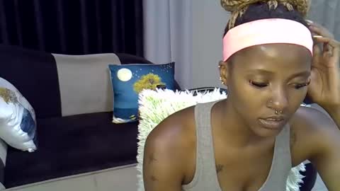 Chill esther online show from January 17, 2026, 4:43 pm