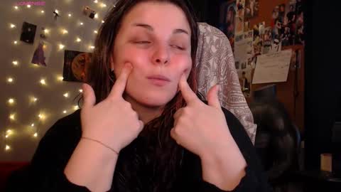 Saya online show from October 7, 2025, 5:26 am