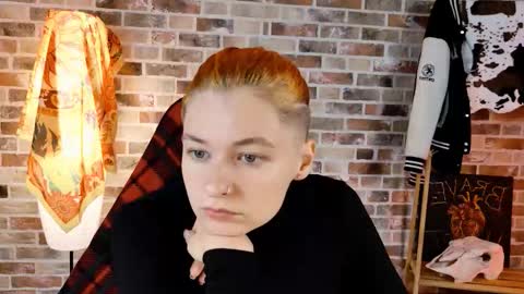 Bella online show from September 23, 2025, 5:10 am