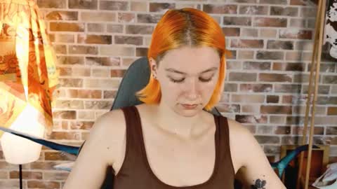 Bella online show from October 4, 2025, 5:27 am