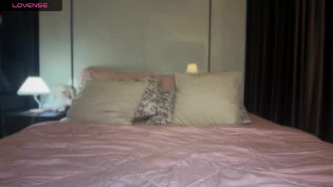 Snapshot of chillstella chatting on May 13, 2026, 8:16 pm Call me Stelz online show from May 13, 2026, 8:16 pm