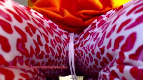yoursensualparadise online show from February 5, 2025, 9:40 pm