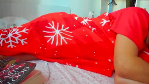yoursensualparadise online show from September 18, 2025, 5:09 am