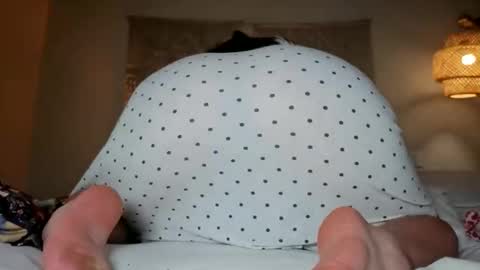 yoursensualparadise online show from May 9, 2026, 10:09 am