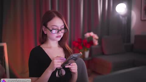 Snapshot of chillwithstacy chatting on October 2, 2025, 8:38 pm chillwithstacy online show from October 2, 2025, 8:38 pm