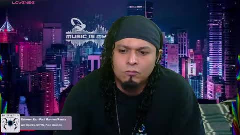 Snapshot of chinoroz chatting on February 23, 2025, 6:28 am Enrique online show from February 23, 2025, 6:28 am