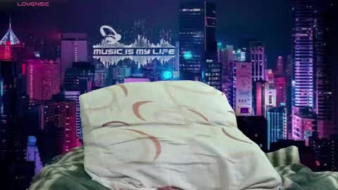 Snapshot of chinoroz chatting on February 24, 2025, 12:05 pm Enrique online show from February 24, 2025, 12:05 pm