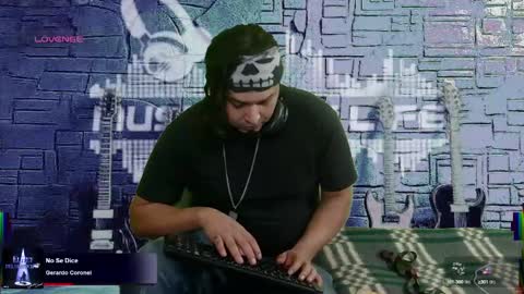 Snapshot of chinoroz chatting on March 7, 2025, 3:29 am Enrique online show from March 7, 2025, 3:29 am