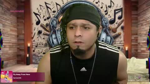 Snapshot of chinoroz chatting on March 10, 2025, 3:52 pm Enrique online show from March 10, 2025, 3:52 pm