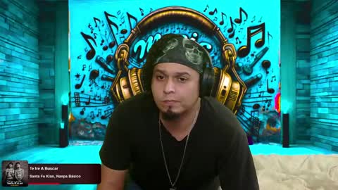 Snapshot of chinoroz chatting on March 12, 2025, 5:38 pm Enrique online show from March 12, 2025, 5:38 pm