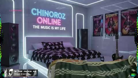 Snapshot of chinoroz chatting on October 12, 2025, 11:53 am Enrique online show from October 12, 2025, 11:53 am