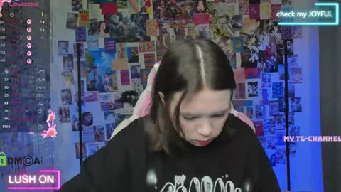 chio_mio online show from September 26, 2025, 2:26 am