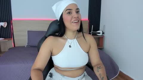 Snapshot of chiqui_milk1 chatting on October 23, 2025, 7:45 pm Chiqui online show from October 23, 2025, 7:45 pm