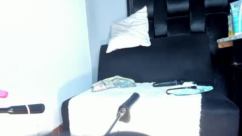chiquihornymature online show from January 11, 2025, 1:01 pm
