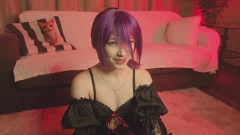 Leyna online show from February 1, 2026, 8:07 pm