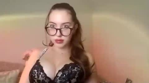 chitos_89 online show from October 29, 2025, 4:37 am