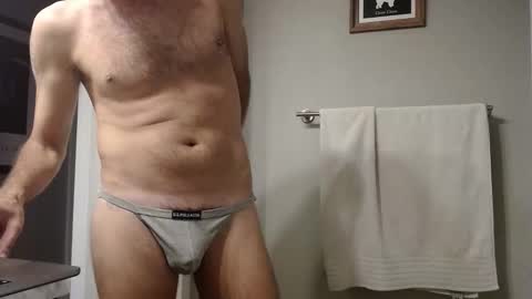 Snapshot of chitownaries82 chatting on November 1, 2025, 7:05 pm Chitown Aries online show from November 1, 2025, 7:05 pm