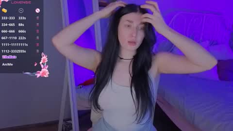 chloe__hilton online show from February 5, 2026, 3:49 pm