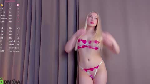 Chloe online show from February 19, 2026, 3:57 am