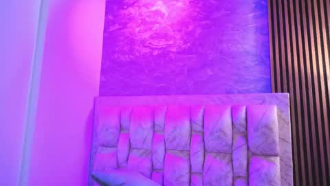 chloe_bluee_ online show from May 8, 2026, 11:04 am