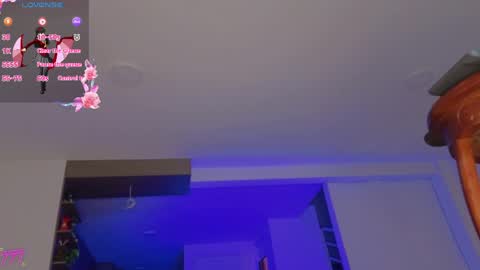 chloe_cooperr online show from May 11, 2026, 5:57 am