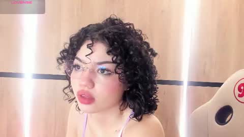 chloe online show from July 16, 2026, 12:11 pm