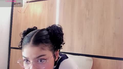 chloe online show from July 17, 2026, 12:12 pm